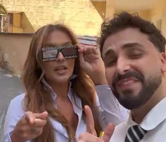 Demet Akalın ve Sefo’dan “Yerinde Dur”