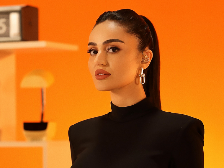 Elif Buse Doğan Kendi Şarkılarını Yeniden Yorumladı!